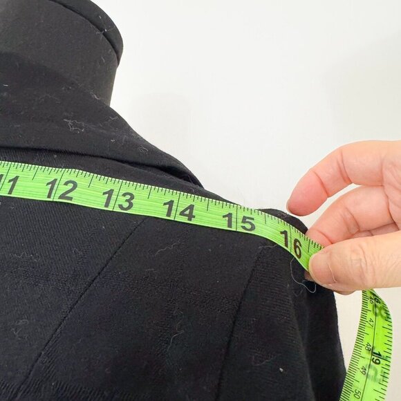 TRELISE COOPER FULL WOOL BLACK BLAZER WITH RUFFLE AND BUTTON TOP - Picture 4 of 10